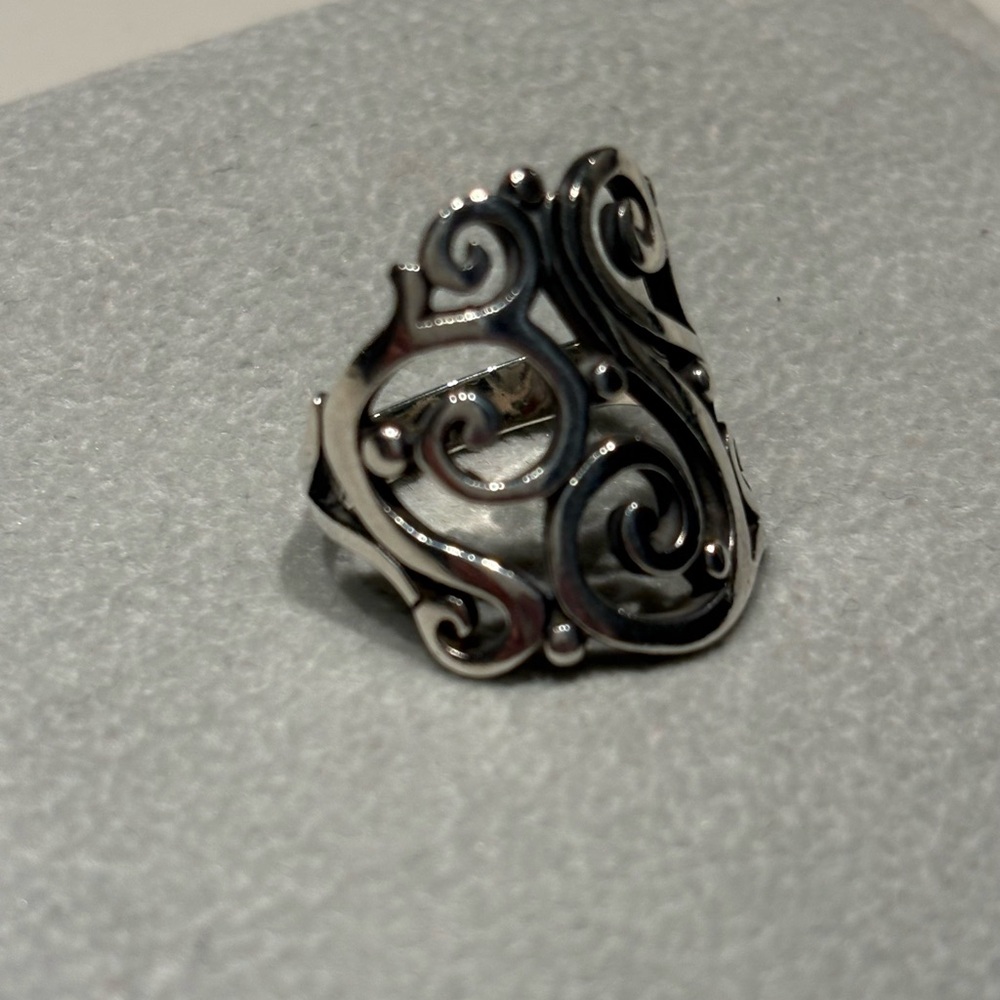 Retired James Avery Sterling Silver Open Sorrento Ring Size 6.5 - Picture 6 of 7